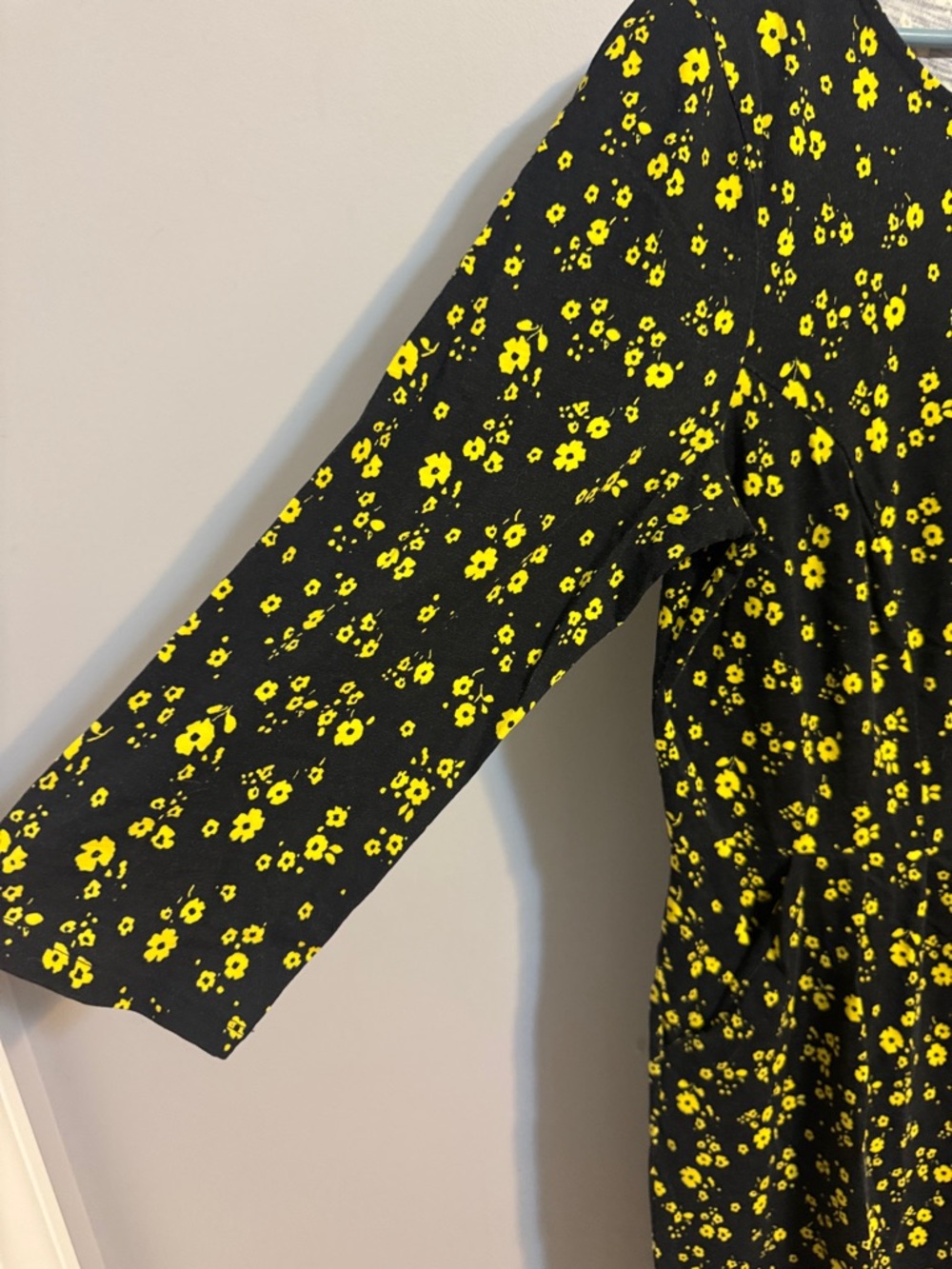 Boden Black Dress with Yellow Floral Print Women’s 14 R - Picture 4 of 6